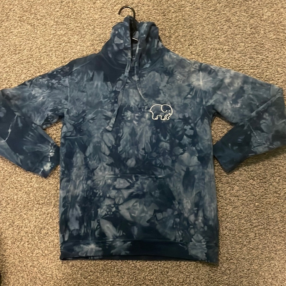 This is a blue tie-dye Ivory Ella sweatshirt, size small.